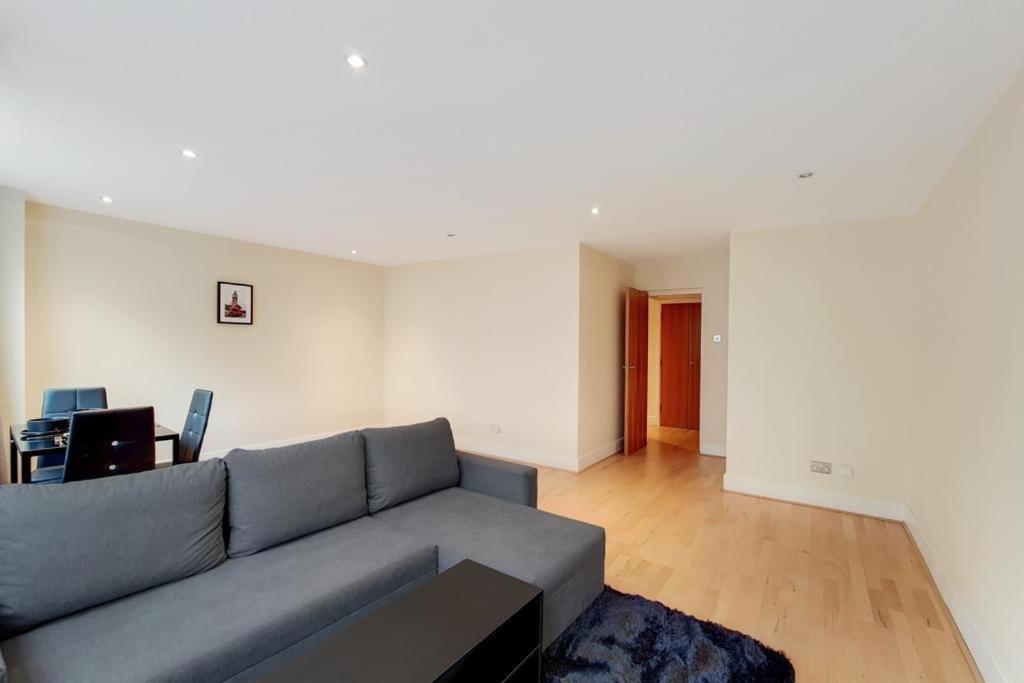 Apartment In The Heart Of 런던 외부 사진