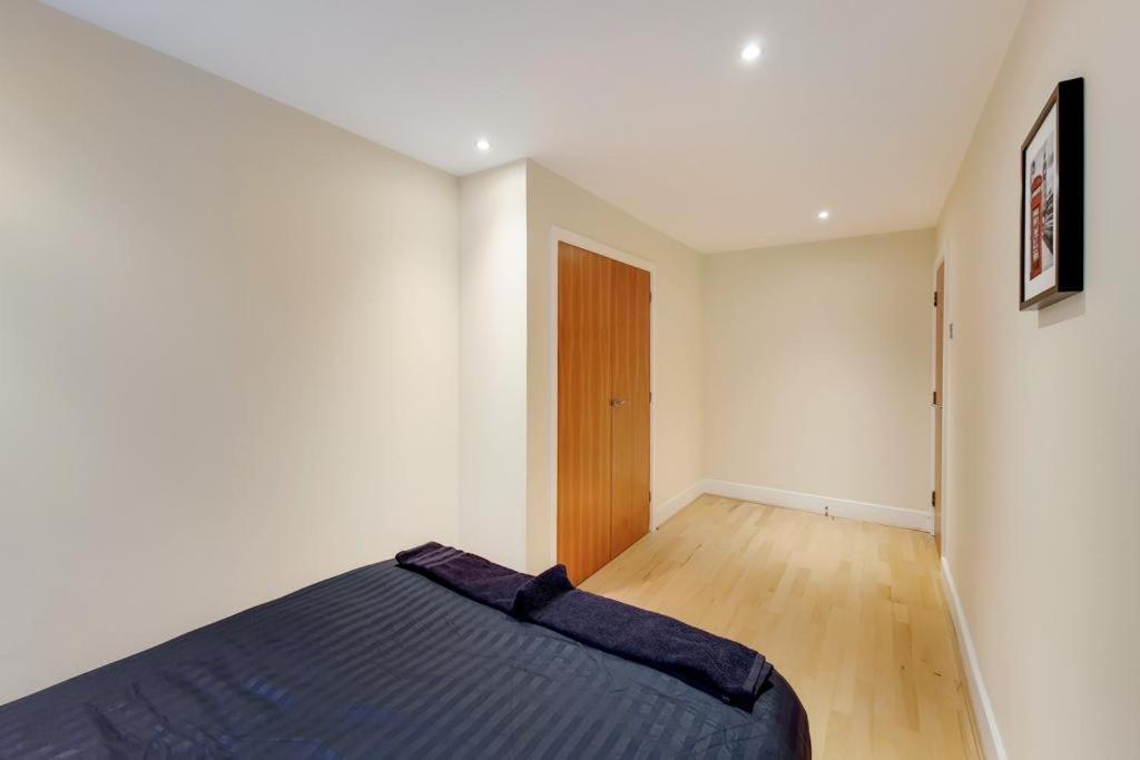 Apartment In The Heart Of 런던 외부 사진
